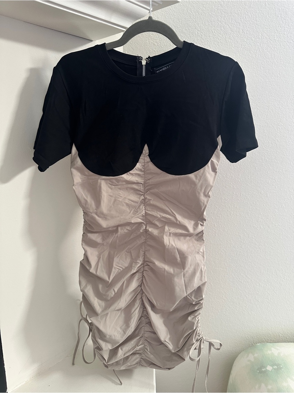 NWT Black & Khaki Ruched Two-Tone Mini Dress
